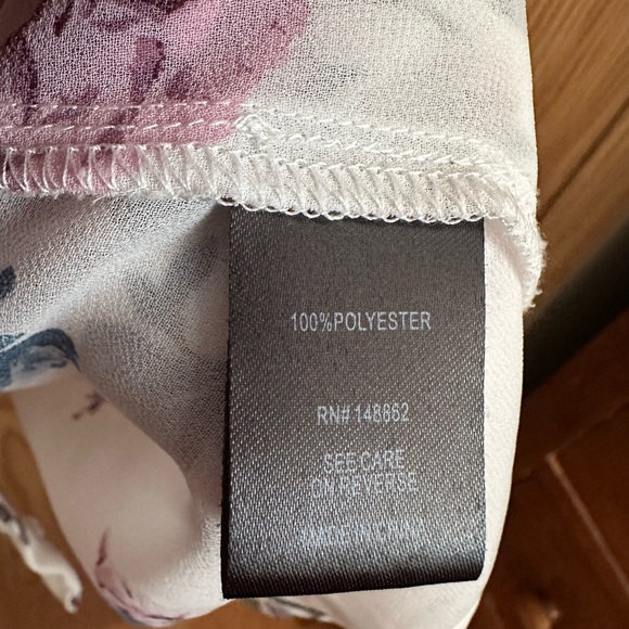 Torrid sheer blouse 5X EUC button down smocked waist short sleeves ruffles - Picture 8 of 9